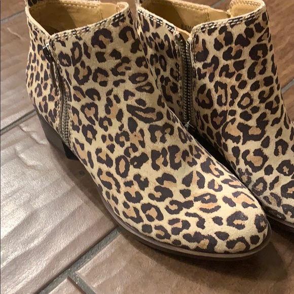 LUCKY Brand Cheetah Booties - Picture 2 of 4